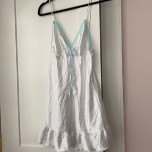 Victoria secret bridal size m